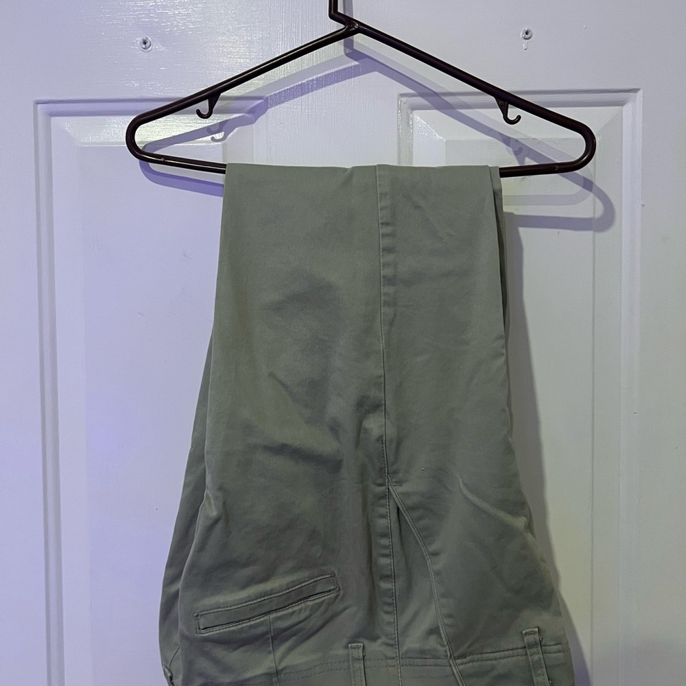 Men’s Lee Khaki Slacks Size 32/30